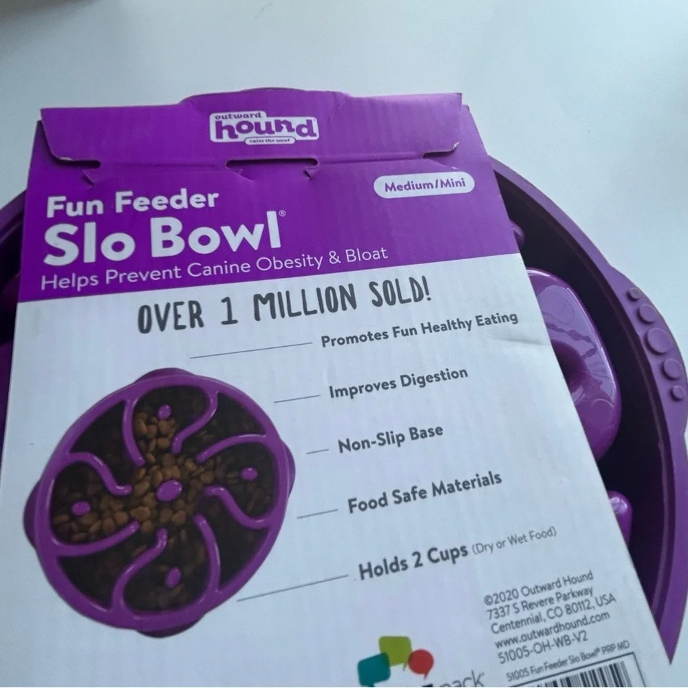 New slow feeder/puzzle bowl for dogs, medium size BPA free enrichment